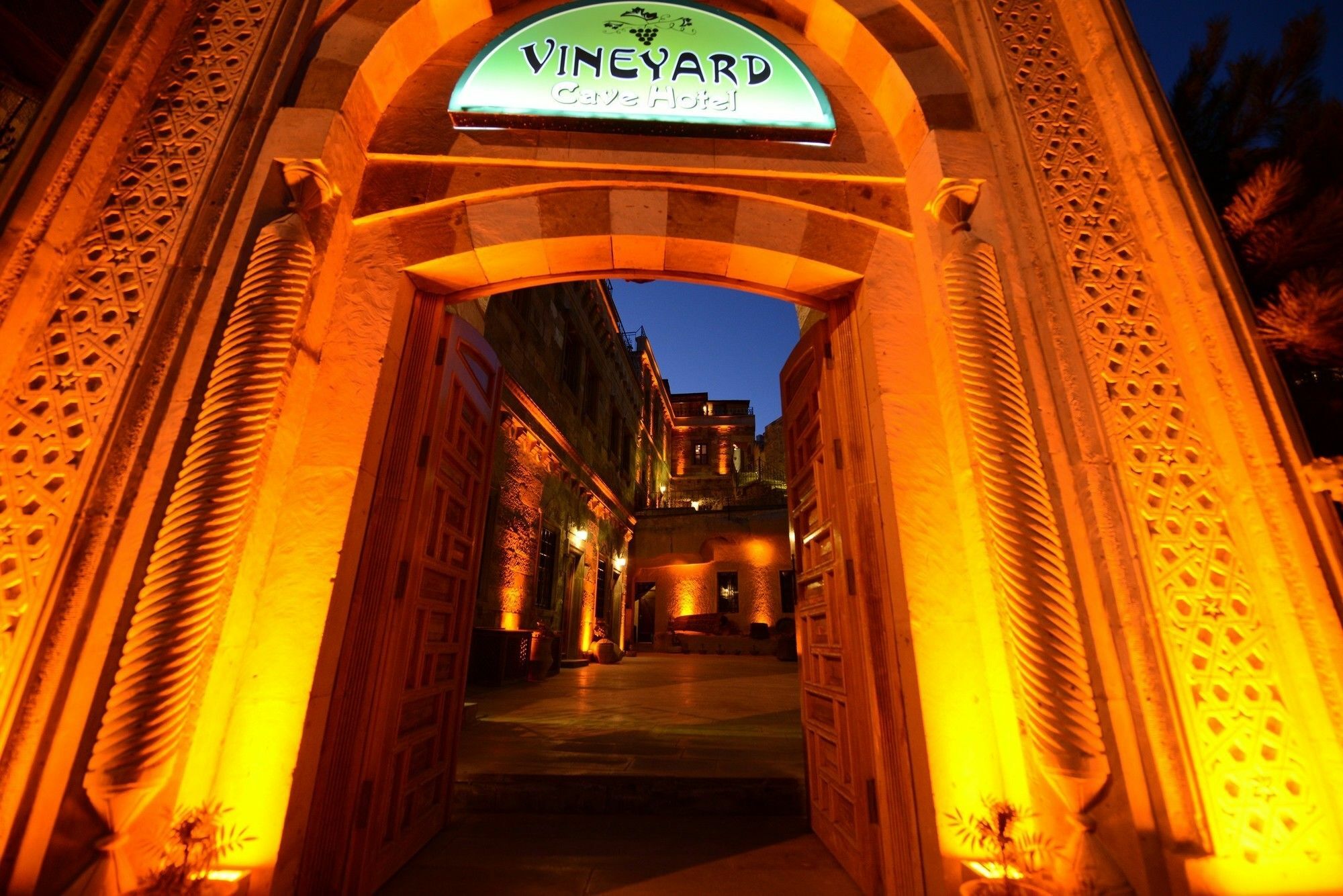 Vineyard Cave Hotel Goreme Exterior photo